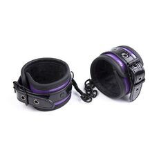 Черно-фиолетовые глянцевые наручники 1